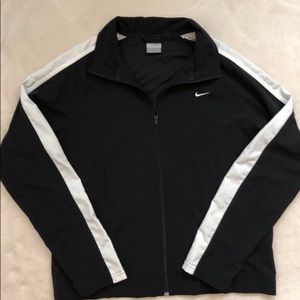 Vintage Women’s Nike windbreaker